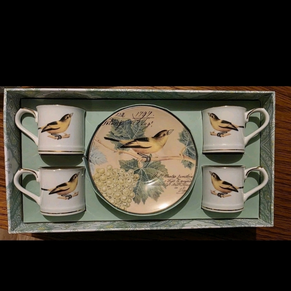 Grace's Teaware Porcelain Demi Cup & Saucer Set Bird & Grapes Pattern 8-Piece